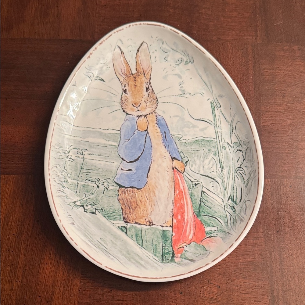Pottery Barn Kids Egg Shape Melamine Plate Peter Rabbit Beatrix Potter